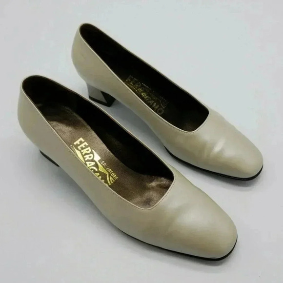 Salvatore Ferragamo Leather Office Pumps Gray Pearly - Picture 1 of 8